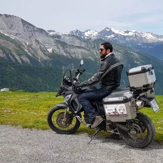 טיול אופנועים בפירינאים