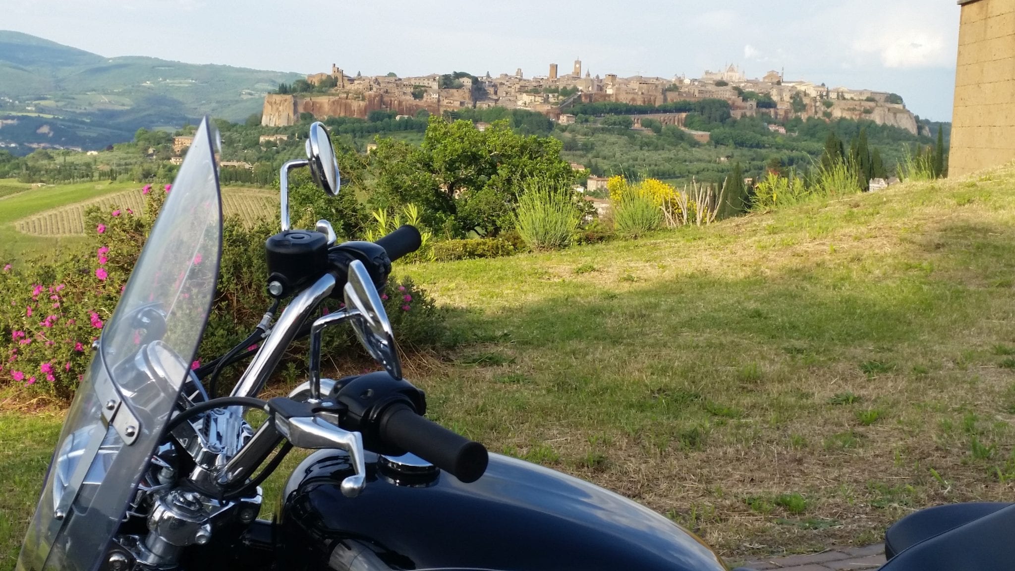 טיול אופנועים לאיטליה