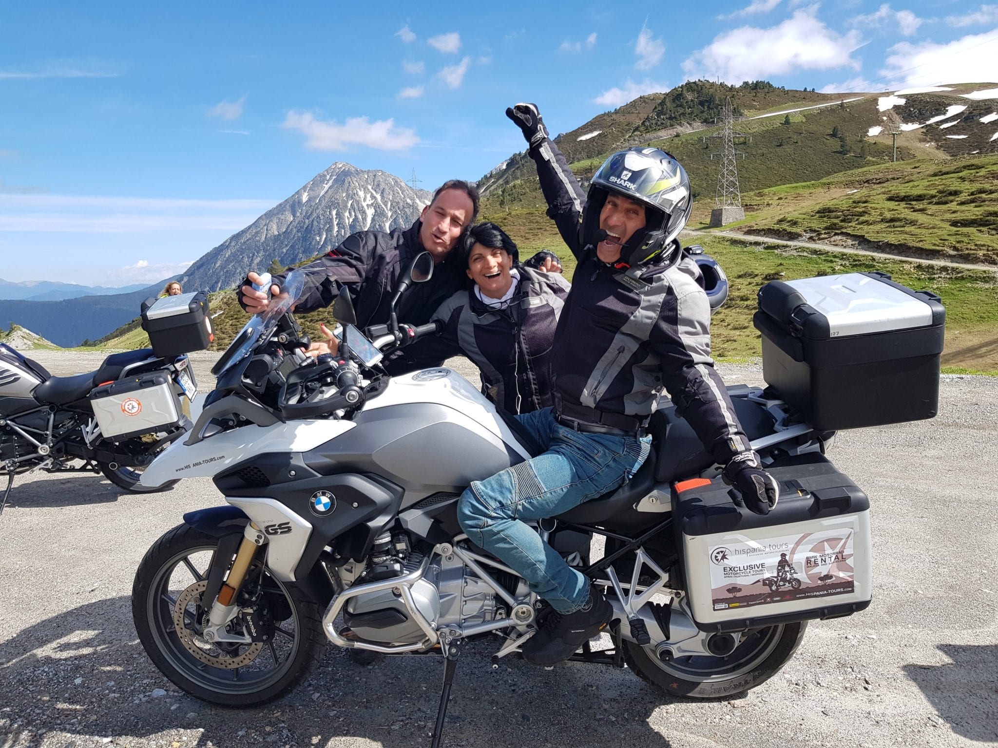 טיול אופנועים בפירינאים